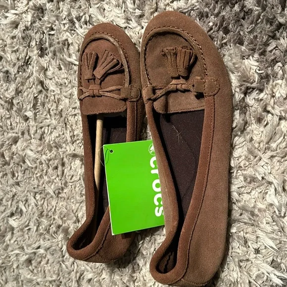 Shoes New Crocs Leather Flats Shoes Poshmark